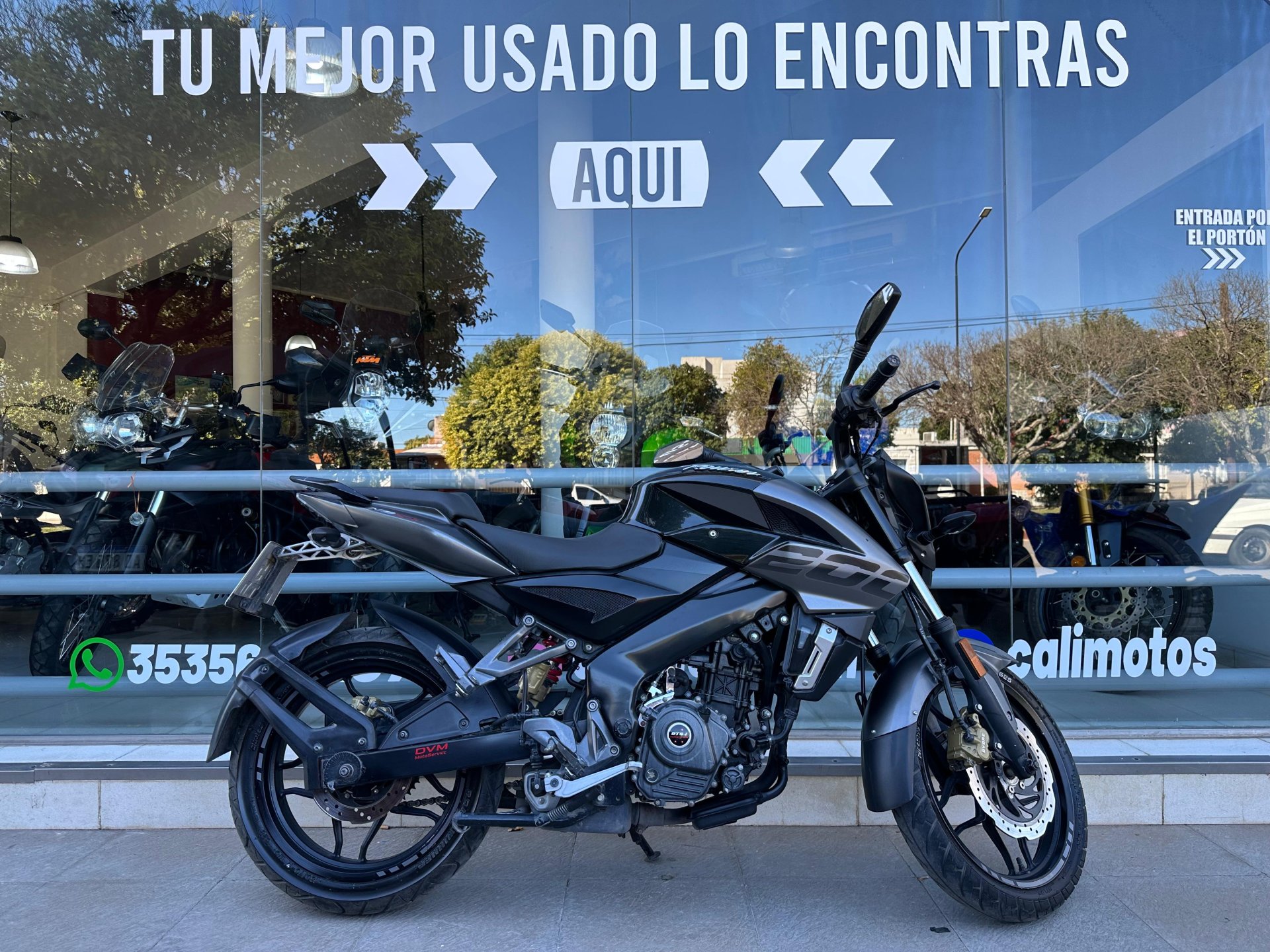 BAJAJ ROUSER NS